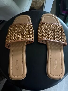 Forever 21 Brown Tan Woven Slide Sandals